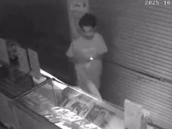 Viral Maling Bobol Konter HP di Petang Badung Terekam CCTV