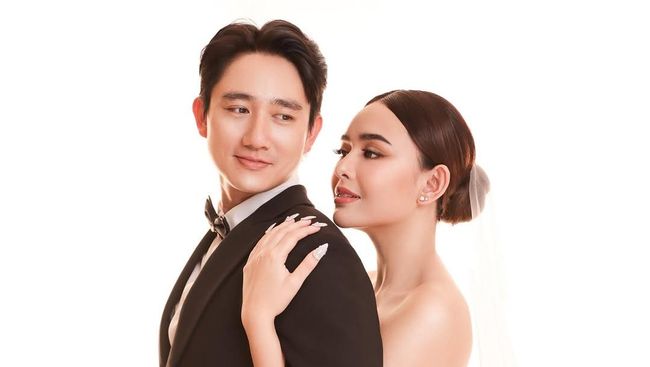 Amanda Manopo mengumumkan kehamilan pertamanya setelah menikah dengan Kenny Austin.