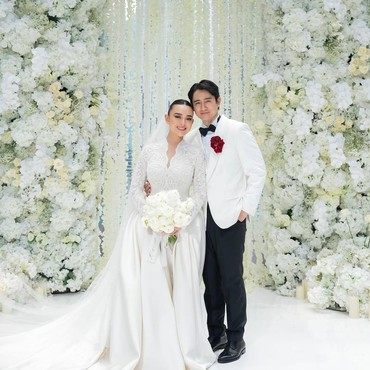 Sahabat Ungkap Suasana Pernikahan Amanda Manopo & Kenny Austin, Syahdu hingga Banyak Kupu-kupu
