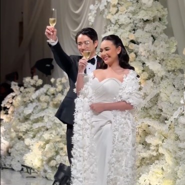 Bongkar Malam Pertama, 7 Potret Amanda Manopo Bangun Tidur Muka Polos-Rambut Acak-acakan