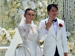 Terungkap Momen Amanda Manopo dan Kenny Austin Fitting Jas