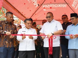 Tower Telkomsel di Agam Resmi Beroperasi, Andre Rosiade Pesan Jaga Bersama