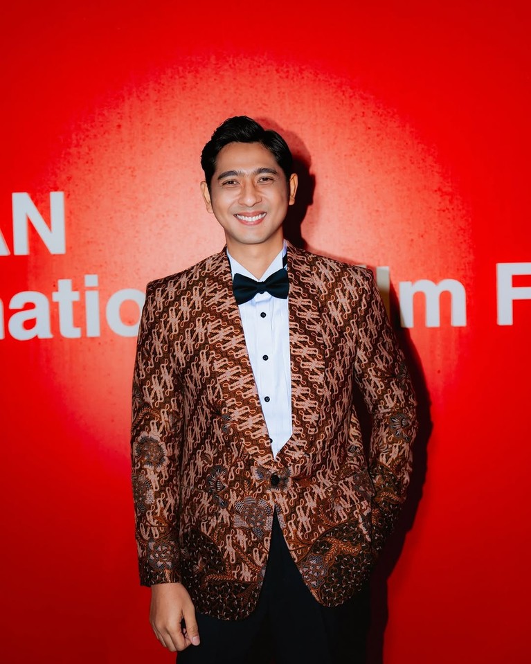 Arya Saloka