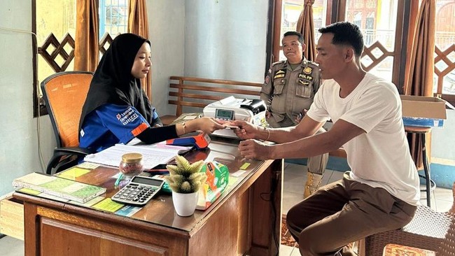 AgenBRILink Aquila Salon di Desa Sioban memudahkan akses layanan keuangan bagi warga, tingkatkan inklusivitas perbankan di daerah.