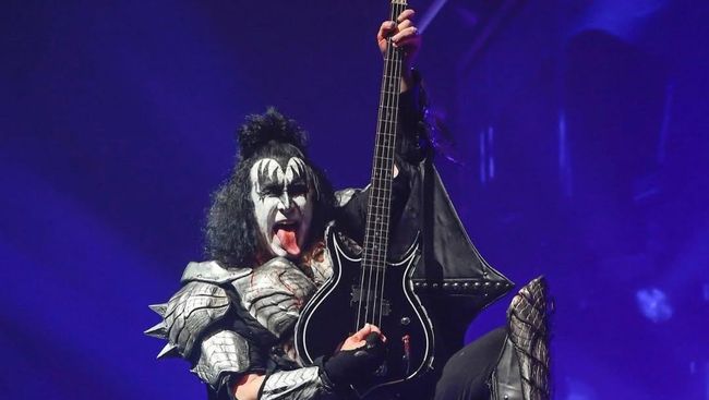 Gene Simmons KISS Rupanya Sempat Pingsan Sebelum Kecelakaan Mobil