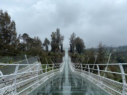 Jembatan Kaca Siap Jadi Daya Tarik Baru di Gunung Bromo
