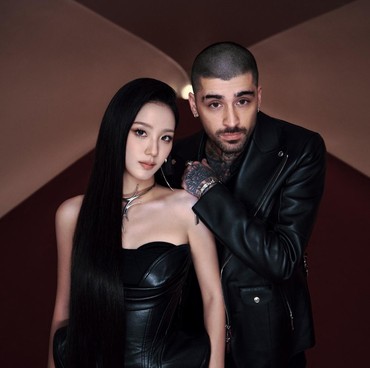 Lirik Lagu Eyes Closed - Jisoo & Zayn Malik