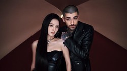Lirik Lagu Eyes Closed - Jisoo & Zayn Malik