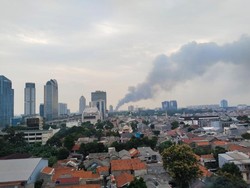 Kebakaran di Pancoran, Asap Membubung Tinggi
