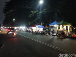 Sambat Mahasiswa UGM soal PKL di Sekitar Kampus: Bikin Macet-Ganggu Pejalan Kaki