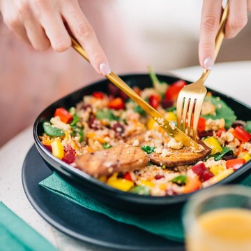 Ada Orang yang Makan Banyak Tapi Tetap Kurus, Ini 7 Fakta Menariknya!