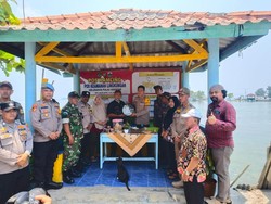 Polres Kepulauan Seribu Hidupkan Satkamling Ronda Malam Jaga Jakarta