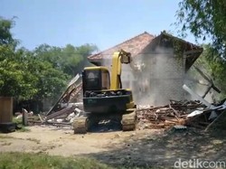 Sengketa Warisan Kakak Beradik di Bangkalan-4 Bangunan Dibongkar Paksa