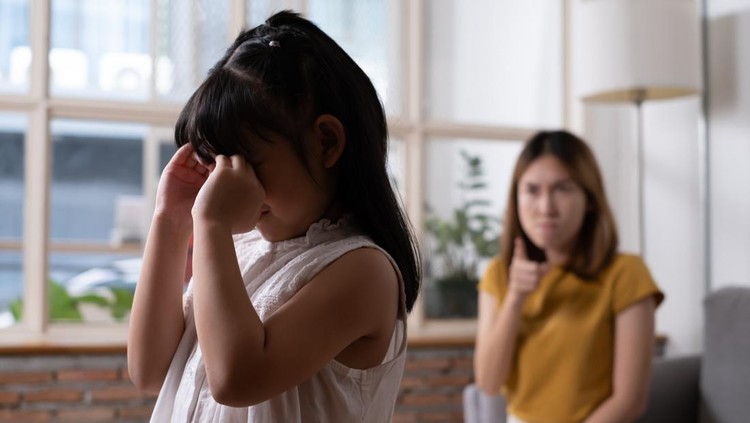 Ternyata Panggilan ‘Anak Pintar’ Justru Bisa Berdampak Buruk bagi Si Kecil Ternyata Panggilan ‘Anak Pintar’ Justru Bisa Berdampak Buruk bagi Si Kecil