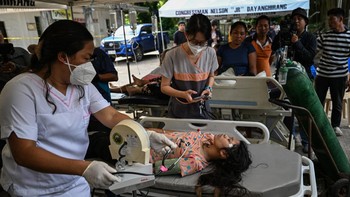 FOTO: Porak Poranda Filipina Diguncang Dua Gempa Dahsyat