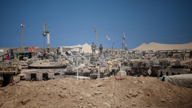 Buldoser mulai membersihkan puing-puing di Gaza setelah gencatan senjata antara Israel dan Hamas disepakati.