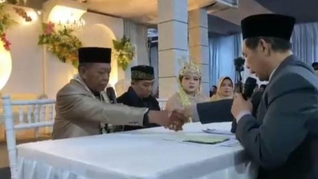 Sempat ada tudingan penipuan hingga kakek tersebut kabur, namun belakangan dibantah oleh polisi.