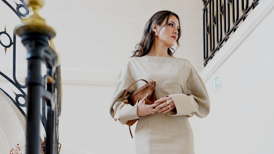Raisa di Pembukaan Maison Vivier Gaya Raisa di pembukaan Maison Vivier, rumah mode Roger Vivier.