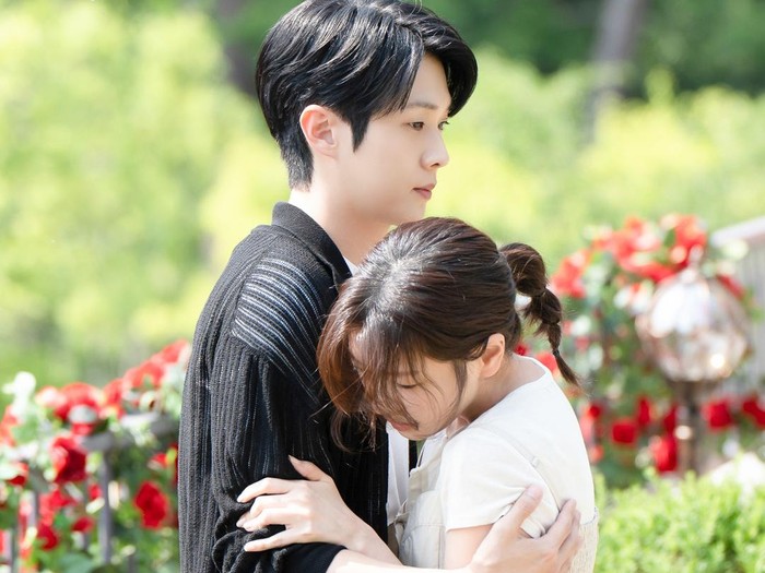 Chemistry yang sempurna, kisah klasik dengan sentuhan baru, dinamika keluarga yang menarik menjadi alasan mengapa Would You Marry Me harus ditonton. Ditambah para kreator berbakat yang menggarap drama ini sudah tidak diragukan lagi.