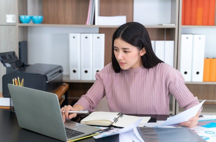 Ciri kepribadian lain yang dimiliki orang yang suka berjalan cepat adalah mereka secara alami cenderung lebih maju, mau belajar, berkembang, dan bergerak maju.