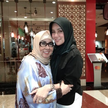 Peran Besar Almarhum Ibunda dalam Perjalanan Karier Olla Ramlan