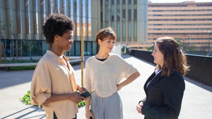 3 Sikap yang Terlihat Kasar Padahal Tanda Kecerdasan Tinggi
