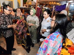 Fatma Saifullah Yusuf Dukung Pemberdayaan Disabilitas Lewat Batik Solo