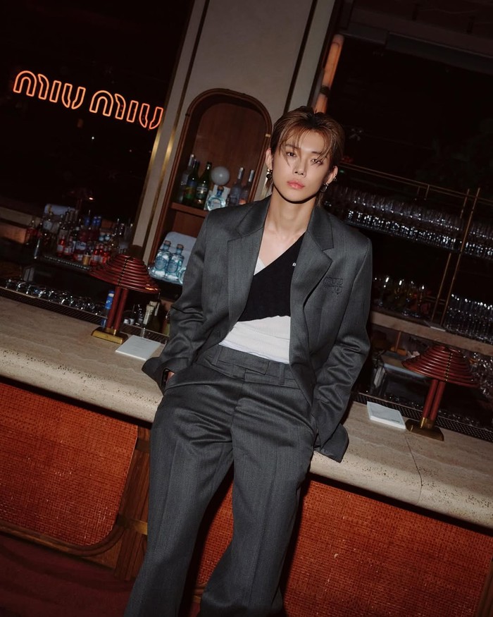 Sementara itu, ‘Starkissed’, album Jepang TXT ke-3, dijadwalkan rilis pada 22 Oktober 2025. Boy group asuhan BIGHIT MUSIC satu ini pun baru saja mengumumkan tur dunia bertajuk ‘ IN ASIA’ pada Jumat, (10/10/2025)./ Foto: instagram.com/miumiu