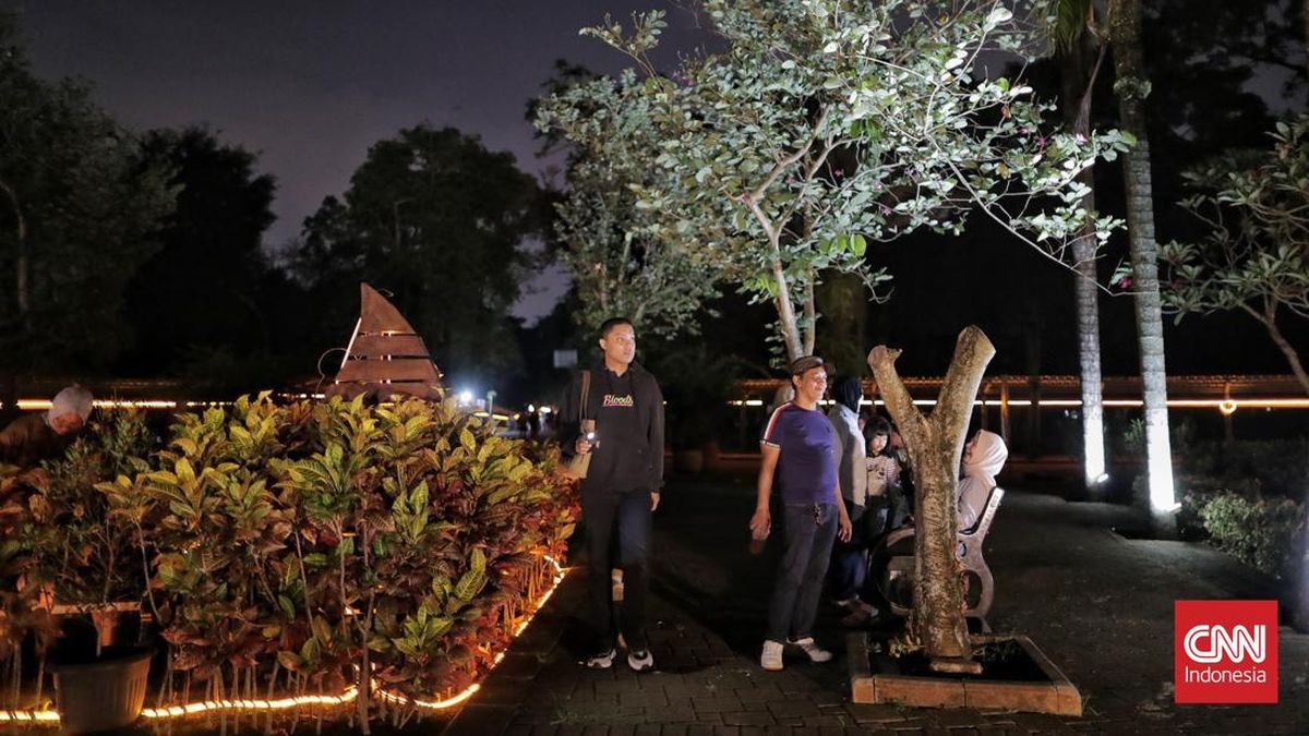 Wisata Malam Ragunan Membeludak, Penataan Parkir Jadi Prioritas