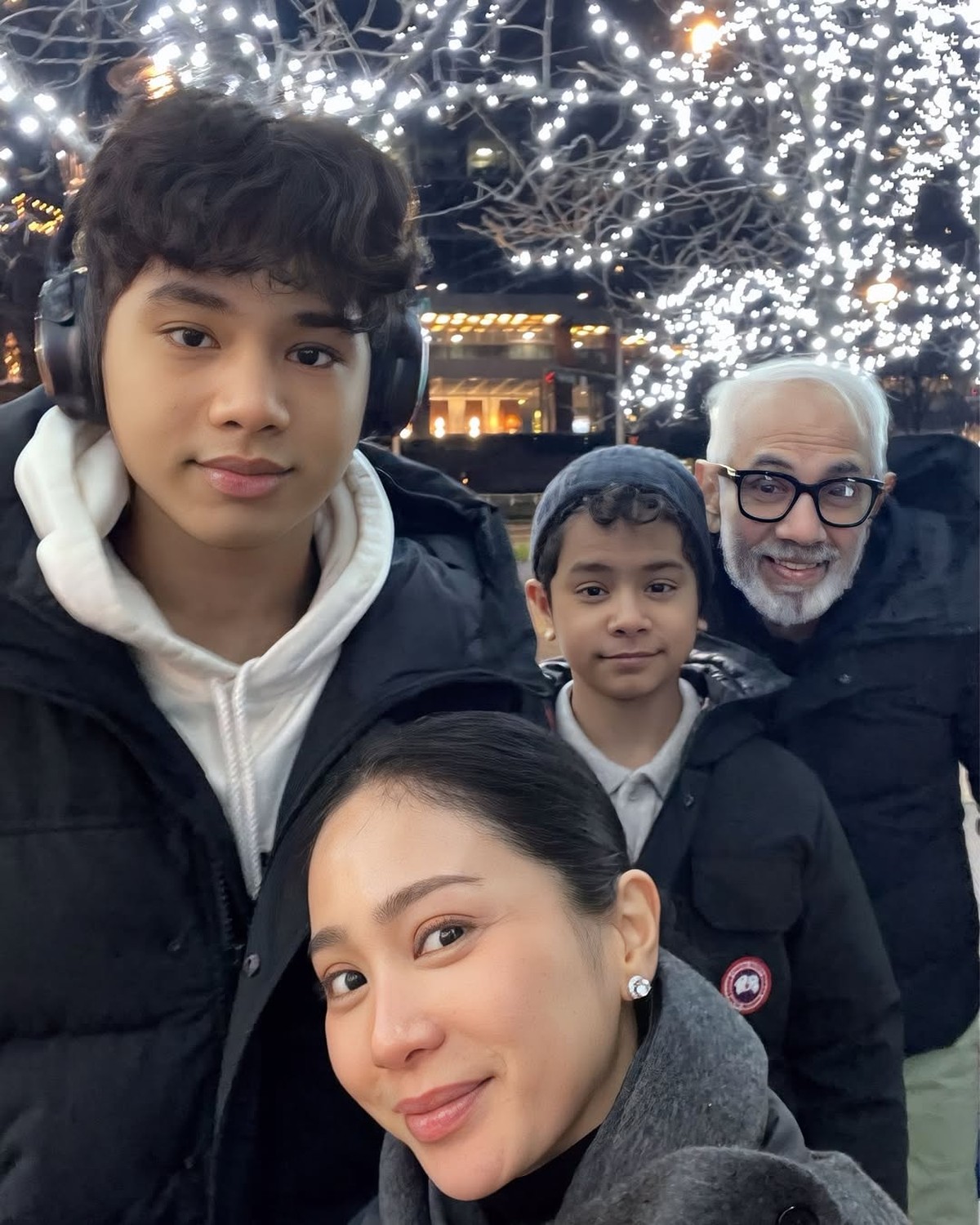 Anak Bunga Zainal dan Sukhdev Singh