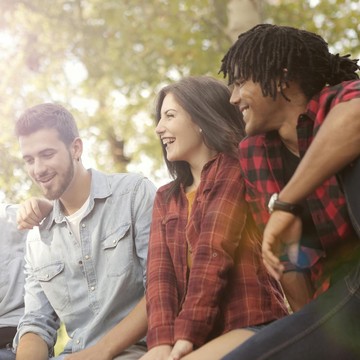 5 Cara Menjaga Persahabatan di Usia Dewasa Biar Tetap Dekat Meski Sibuk