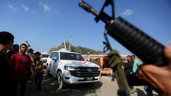FOTO: Momen Hamas Bebaskan Semua Tawanan Kembali ke Israel