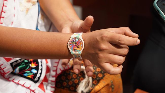 Wastana Haikal Rangkum 5 Pulau Indonesia dalam Jam Tangan Seni