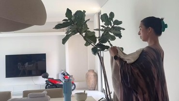img-title Ada Motor di Dalam Ruangan, Penampakan Rumah Jennifer Bachdim Disorot
