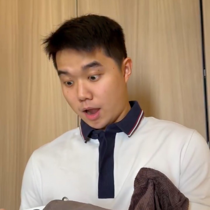<p>Di unggahan lainnya, Eve juga membagikan video singkat saat pertama kali memberi tahu kehamilannya ke sang suami. Saat itu, Juan ternyata sempat tak percaya dan mengatakan istrinya berbohong soal kejutan kehamilan ini, Bunda. Juan baru percaya setelah diberikan hasil test pack positif. Juan pun sontak langsung memeluk istrinya. "Aku (enggak deg-degan), aku <em>excited</em> (bahagia)," kata Juan saat sang istri bertanya perasaannya. (Foto: Instagram @evelynchrestella/ @juansennnnn)</p>