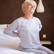 4 Kebiasaan yang Bisa Membuat Seseorang Rentan Alami Osteoporosis, Gen Z Harus Tahu!