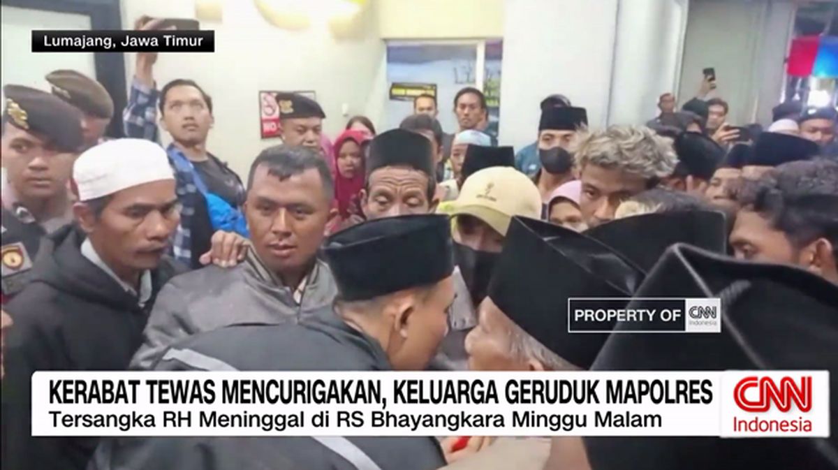VIDEO: Kerabat Tewas Mencurigakan, Keluarga Geruduk Mapolres
