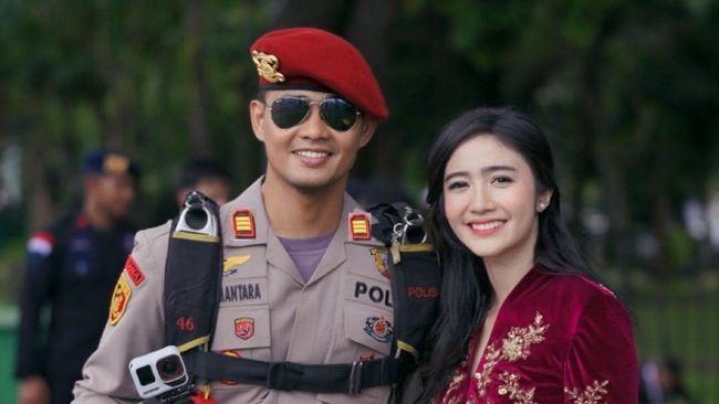 Momen Romantis Febby Rastanty dan Suami Polisi, Intip Potretnya Join Tren Lagu Rizky Febian