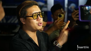 img-title Pihak Kampus Bantah Keluarkan Ijazah, Pablo Benua: Saya Sudah Sarjana Hukum