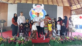 Bupati Situbondo Luncurkan Kampung Inggris ZBond di Desa Olean