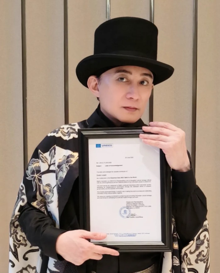 Rinaldy Yunardi, Desainer Aksesori yang Go International/ Foto: instagram.com/rinaldyyunardiofficial