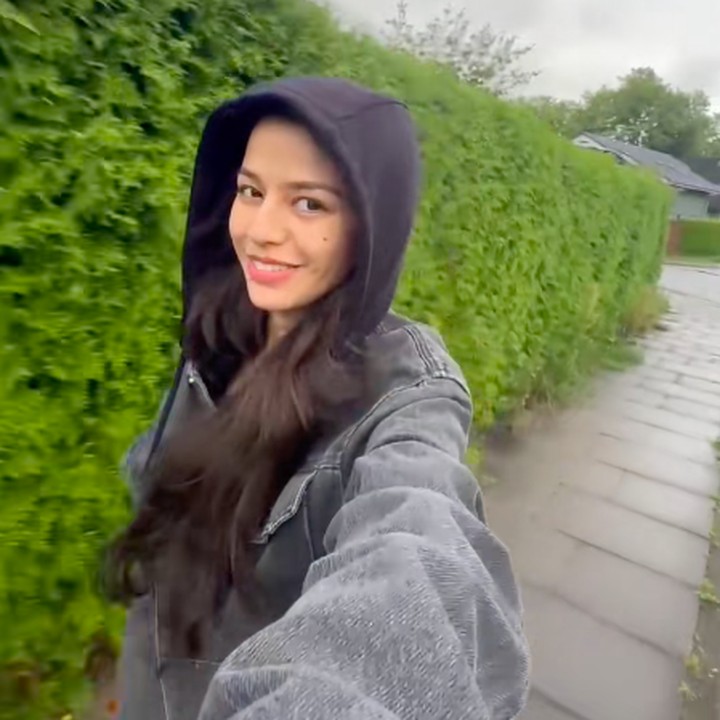 <p>Susan sering membagikan momen kebersamaannya dengan sang suami di Instagram. Baru-baru ini, Susan mengunggah video yang memperlihatkan kehidupan barunya di sana. Meski sedang hamil di negeri orang, Susan tetap aktif melakukan pekerjaan rumah seperti memasak lho. (Foto: TikTok/ Instagram @susansameeh)</p>