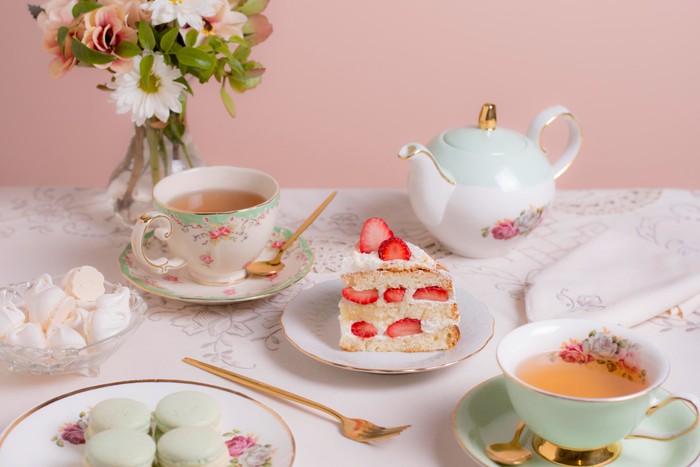 Tiongkok memiliki tradisi minum teh, yaitu afternoon tea dan high tea/Foto: Freepik.com