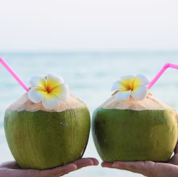 5 Manfaat Air Kelapa untuk Berbuka Puasa