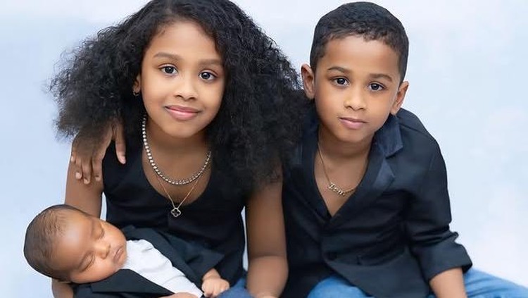 5 Potret Menggemaskan Benjamin Anak Kimmy Jayanti yang Baru Lahir