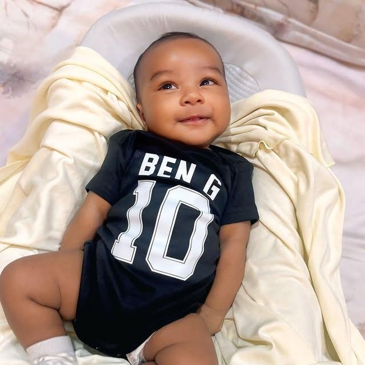 <p>Si bungsu, Henry Benjamin Gregory, lahir pada 28 Agustus 2025 dan kini sudah berusia enam minggu, Bunda. Baru-baru ini, Kimmy membagikan potret Si Kecil lewat akun Instagram pribadinya. (Foto: Instagram @kimmyjayanti)</p>