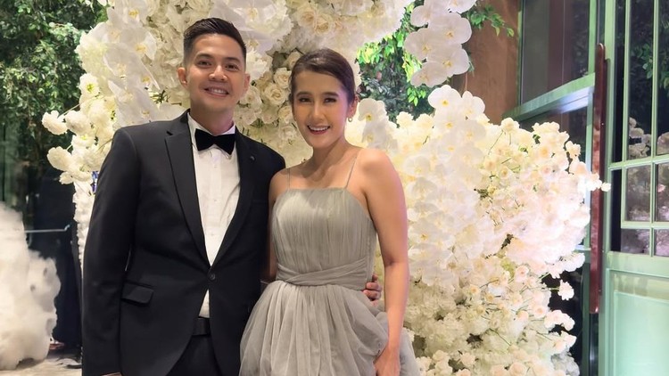 Ardina Rasti dan Suami Ardina Rasti dan Suami