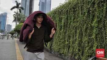 FOTO: 'Neraka Bocor' Lagi di Jakarta Siang Ini