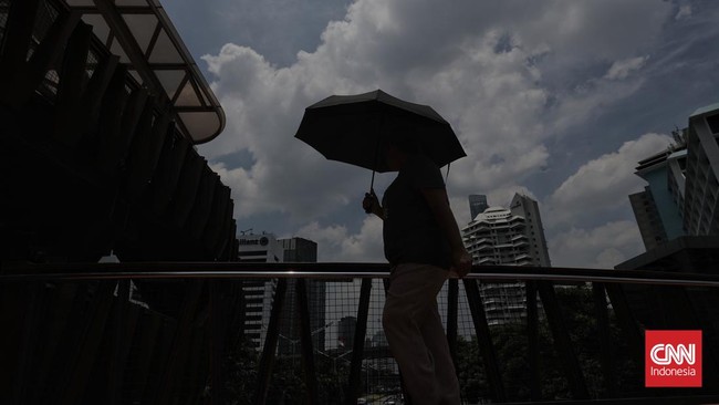 Sejumlah daerah di Indonesia, termasuk wilayah Jabodetabek 'terpanggang' dalam beberapa waktu terakhir. Kondisi ini disebut akan bertahan hingga akhir Oktober.