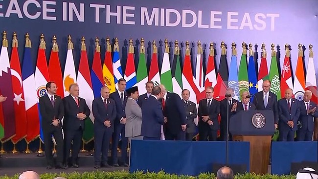 Presiden AS Donald Trump memuji negara-negara, termasuk Indonesia, yang dinilainya turut membantu gencatan senjata di Jalur Gaza Palestina tercapai.